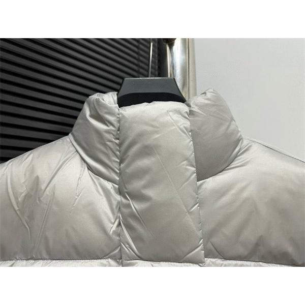 カナダグース Canada Goose レッド 2025秋冬 華やかファー ダウンジャケット スーパーコピー