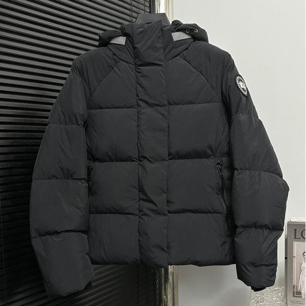 ネイビー 2025秋冬 シックファー ダウンジャケット 上質 コピー カナダグース Canada Goose