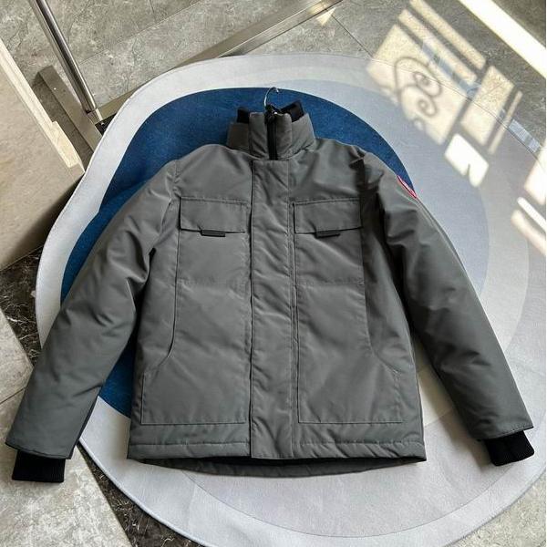 2025秋冬 グレー ショートダウンジャケット スーパーコピー 今季注目 カナダグース Canada Goose 
