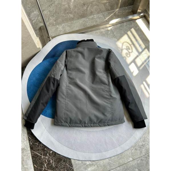 2025秋冬 グレー ショートダウンジャケット スーパーコピー 今季注目 カナダグース Canada Goose 