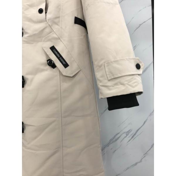カナダグース Canada Goose 2025秋冬 ホワイト ロングダウンコート スーパーコピー 当店イチオシ