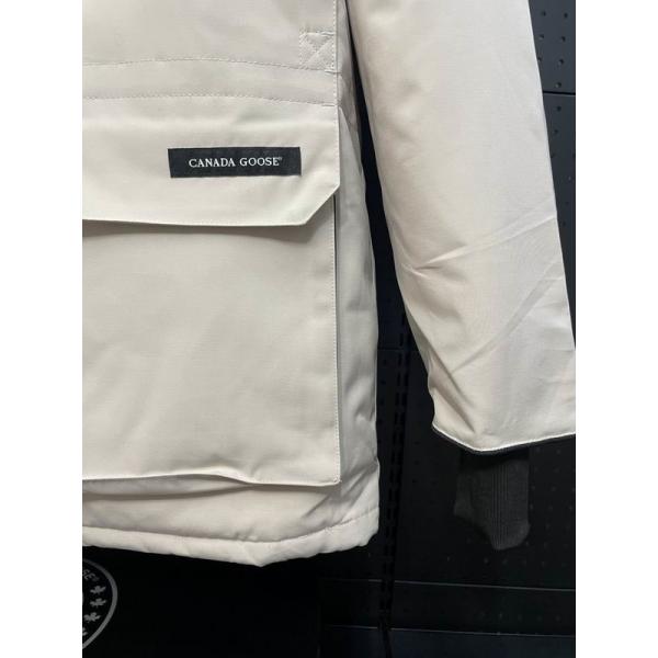 スモーキーグレージュ 2025秋冬 シンプル防寒ダウンジャケット カナダグース Canada Goose 偽物