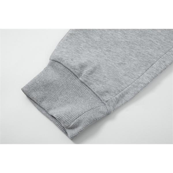 カーボン ブラック 秋冬ラウンドロゴ ジョガーパンツ バーバリー Burberry 偽物  寒暖シーズンに最適な一枚