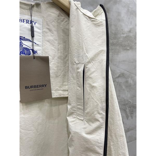 青・白・黒 3 色展開 秋冬アウトドア注目 バーバリー 偽物 ハードシェルジャケット ロゴ刺繍アクセント