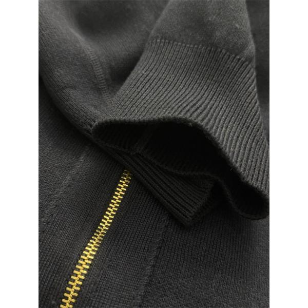 Burberry 紺色ロゴアクセント 秋冬定番ファッション バーバリー スーパーコピー パーカーニット 日常使い万能