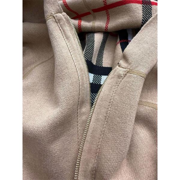 カーキロゴアクセント 秋冬大人気注目 バーバリー 偽物 パーカーニット クオリティ Burberry 2025AW注目