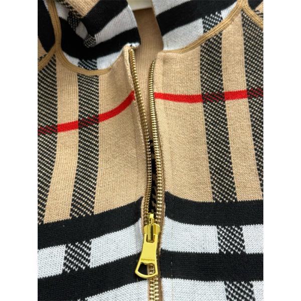 カーキロゴアクセント 秋冬大人気注目 バーバリー 偽物 パーカーニット クオリティ Burberry 2025AW注目