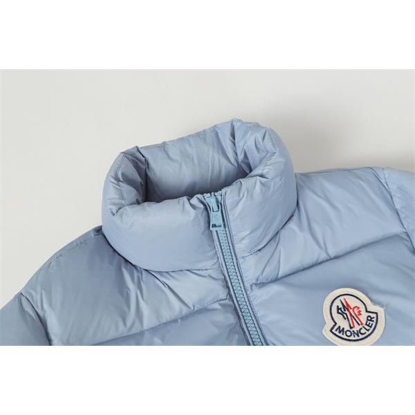 Moncler 冬の装いクラシックブラック 定番人気 大人風アウター モンクレール コピー ダウンジャケット 