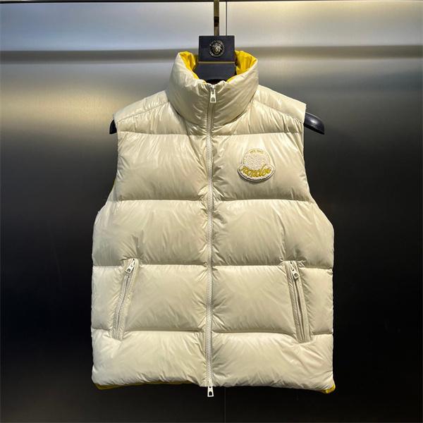 Moncler 冬の息抜き ホワイト 光沢感豊富 インナーカラーアクセント モンクレール コピー ダウンベスト