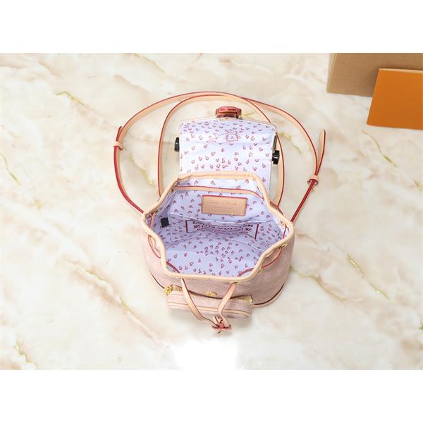ベージュ キャットチャーム ミニバックパック ルイヴィトン スーパーコピー リュック Louis Vuitton 冬の散策