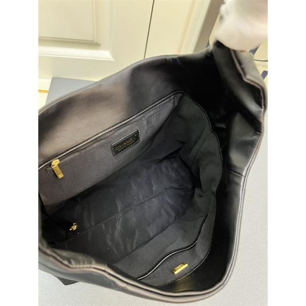 Chanel 冬の貴婦人 ブラック ダイヤ柄縫製 チェーンアクセント シャネル コピー ショルダーバッグ 高級感