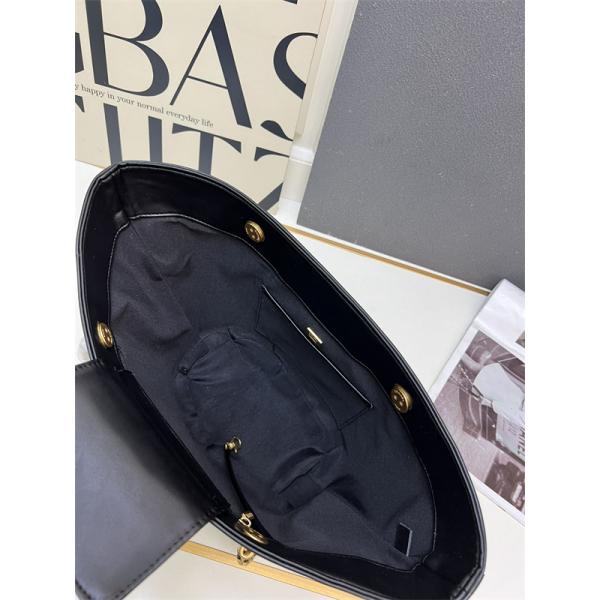 ナチュラル ストローデザイン チェーンアクセント シャネル コピー トートバッグ Chanel 冬の温もり