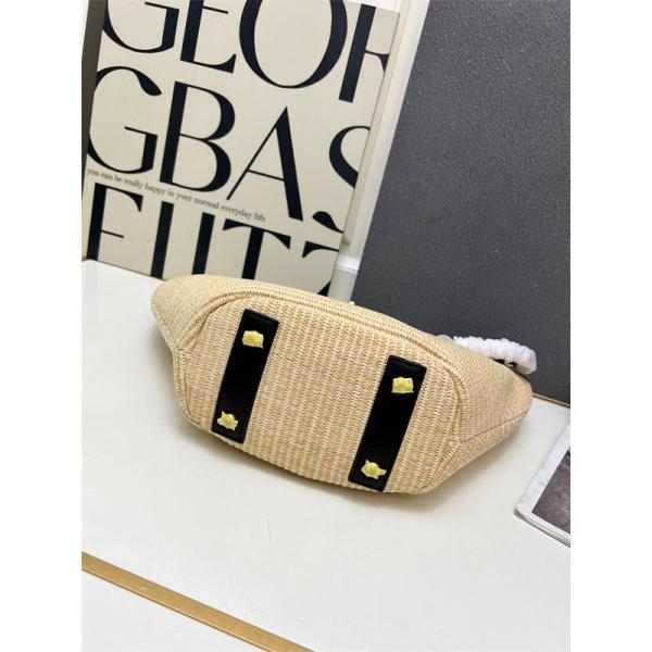 ナチュラル ストローデザイン チェーンアクセント シャネル コピー トートバッグ Chanel 冬の温もり