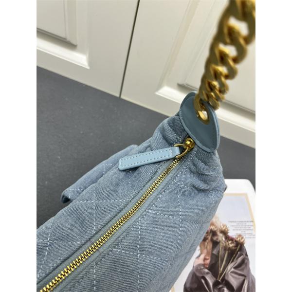 Chanel 冬の清新 デニムブルー ダイヤ柄縫製 チェーンアクセント シャネル コピー ショルダーバッグ