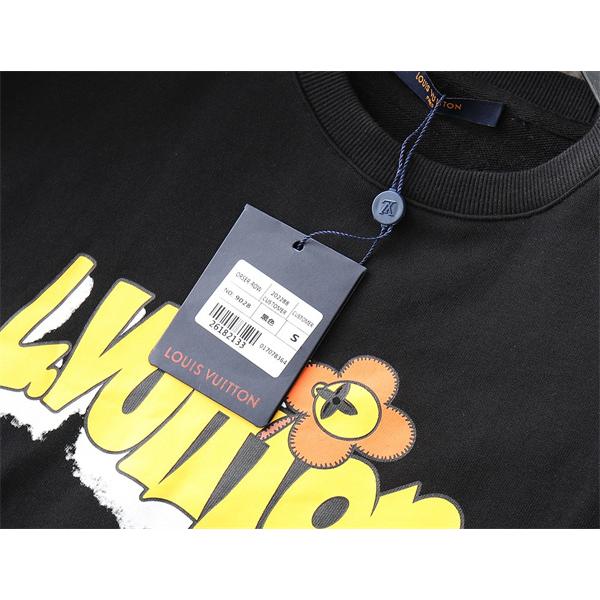 Louis Vuitton ルイヴィトン コピー ブラック ロゴパーカー 通販限定 2025秋冬人気 防寒トレンド 高級感