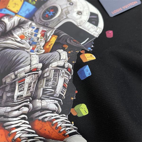 売れ筋おすすめモデル トレンド映え 激安通販限定 ブラックスペースデザイン Louis Vuitton ルイヴィトン コピー パーカー