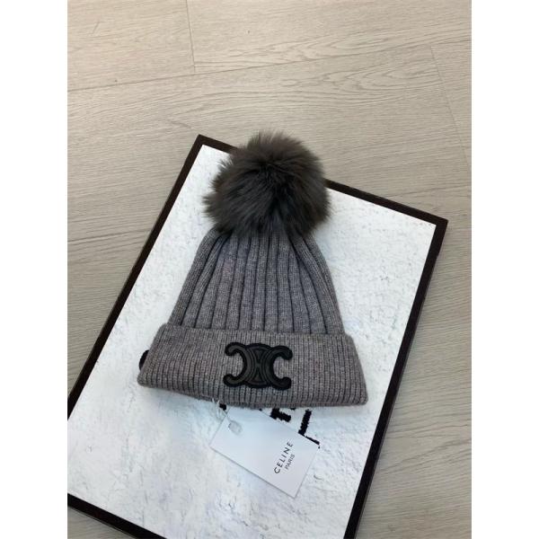 Celine セリーヌ 激安 トリオンフ ロゴ ポンポン付き ニット帽 ウール ビーニー 2025年秋冬 新作