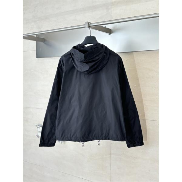 2025秋冬新作 ブラック シンプルデザイン 高品質 人気 コピー ナイロンジャケット Prada プラダ