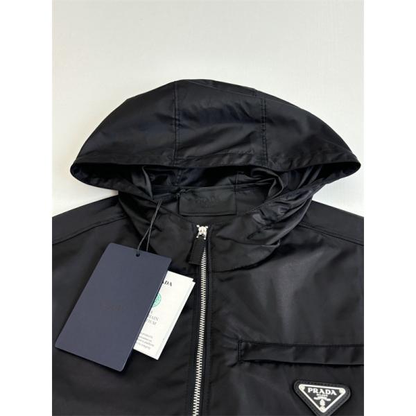 新作 ブラック ミニロゴデザイン 高品質 人気 スーパーコピー フードジャケット Prada プラダ 