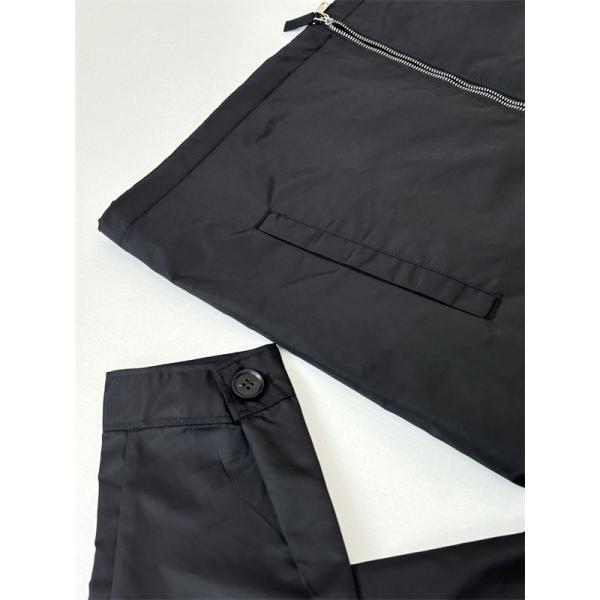 新作 ブラック ミニロゴデザイン 高品質 人気 スーパーコピー フードジャケット Prada プラダ 