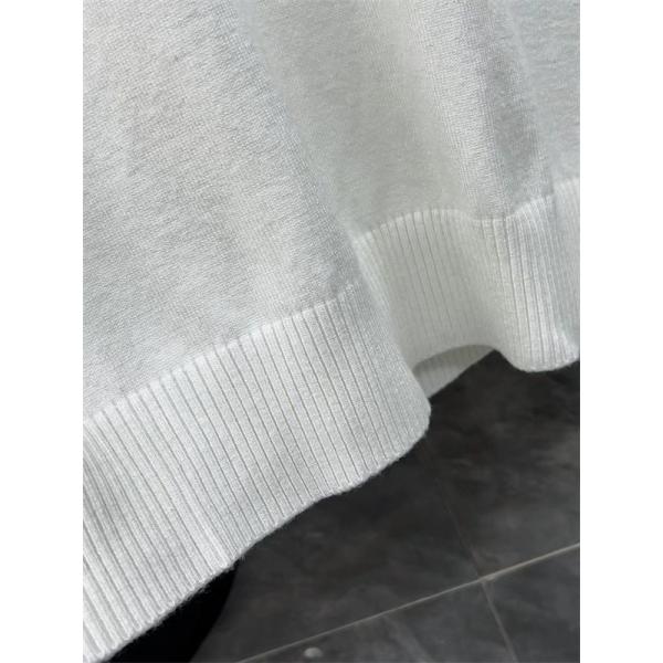 Prada プラダ 新作 ホワイト ブラック クラシックロゴデザイン 高品質 人気 偽物 ニットセーター