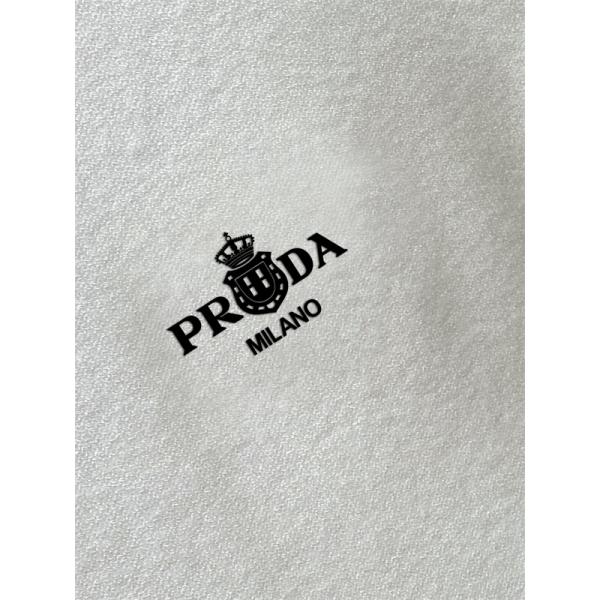 Prada プラダ 新作 ホワイト ブラック クラシックロゴデザイン 高品質 人気 偽物 ニットセーター