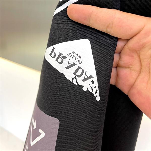 Prada プラダ 新作 ホワイト プリントロゴデザイン 上質デザイン 人気 コピー スウェット