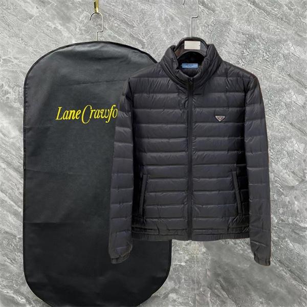 2025秋冬人気 ブラック シンプルスタイル 軽量 快適 Prada プラダ コピー ダウンジャケット 今季注目