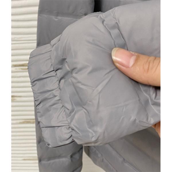 2025秋冬人気 ブラック シンプルスタイル 軽量 快適 Prada プラダ コピー ダウンジャケット 今季注目