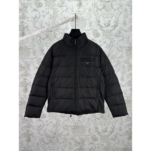 最新作 ネイビー クラシックシルエット 耐寒 優良 Prada プラダ スーパーコピー ダウンジャケット