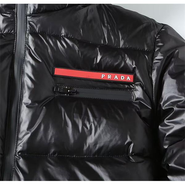 Prada プラダ 人気 ブラック レッドラインアクセント 高級 防寒 スーパーコピー ダウンジャケット