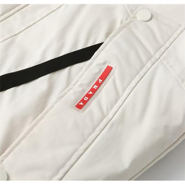 Prada プラダ 2025秋冬新作 ブラック＆ホワイト フード付ベストデザイン 柔軟 スポーティ P偽物 ダウンジャケット