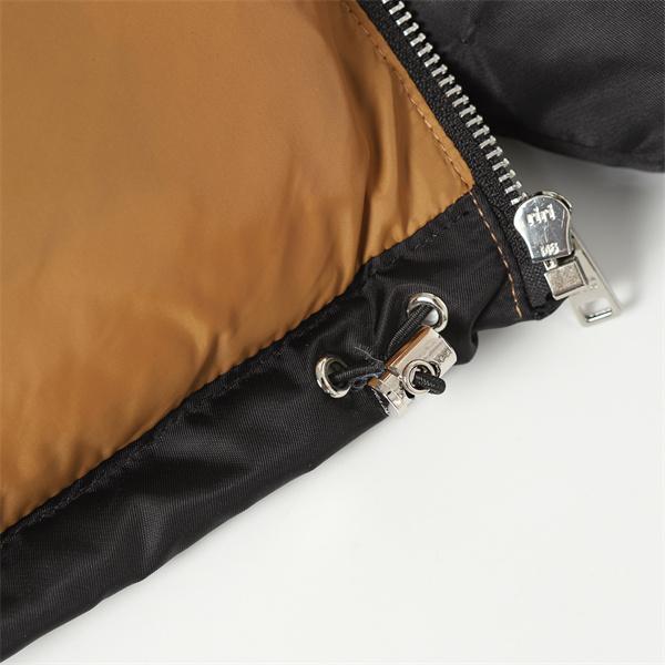 2WAYフードダウンジャケット 冬映え ブラック 軽量スタイル PRADA プラダ コピー 