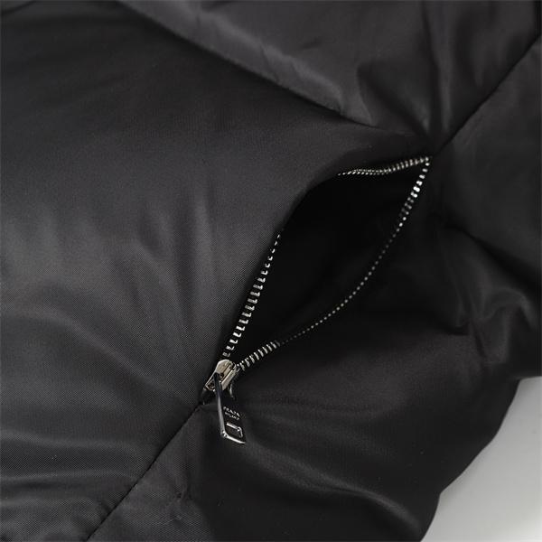 2WAYフードダウンジャケット 冬映え ブラック 軽量スタイル PRADA プラダ コピー 