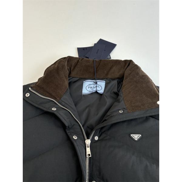 上質感漂う ダークグレー モダンキルト PRADA プラダ コピー 防寒ダウンジャケット