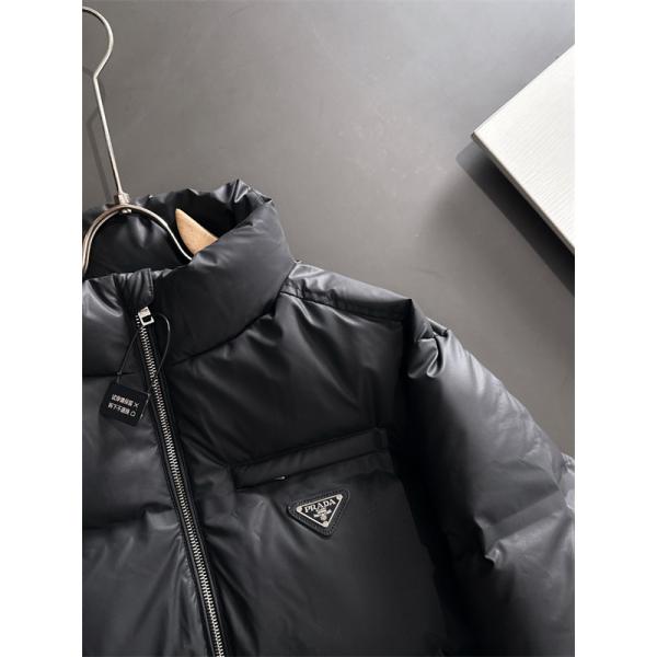 季節感香る オフホワイト ふんわりエレガント PRADA プラダ コピー ダウンジャケット