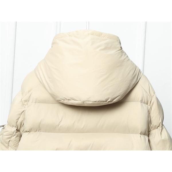 PRADA プラダ コピー ダウンジャケット深黒シックブラックカラー 防寒柔らか 2025秋冬洗練 定番