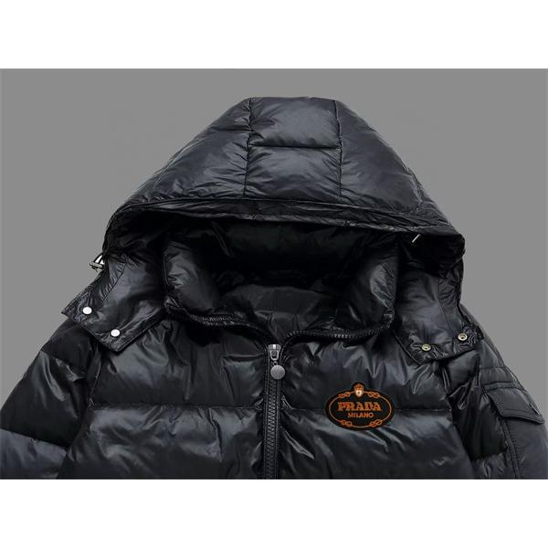 ブラック中綿ロゴ切替 上品ダーク 2025秋冬保温 PRADA プラダ コピー ダウンジャケット 人気ランキング