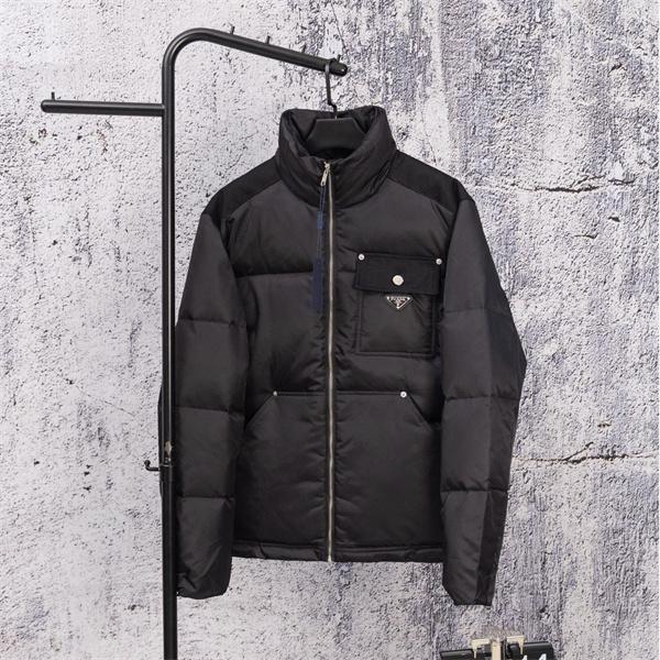 PRADA プラダ 偽物 プラダ ダークブラック 厚手 ぬくもり 2025秋冬 ダウンジャケット メンズ 売れ筋