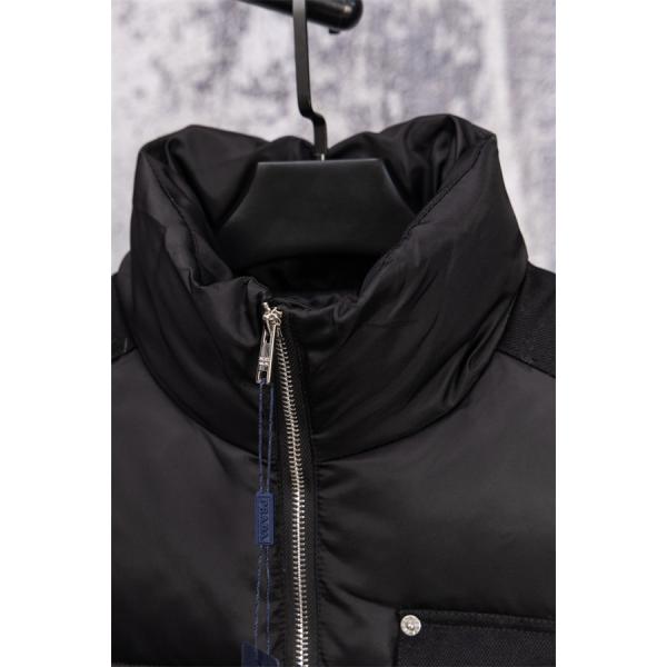 PRADA プラダ 偽物 プラダ ダークブラック 厚手 ぬくもり 2025秋冬 ダウンジャケット メンズ 売れ筋