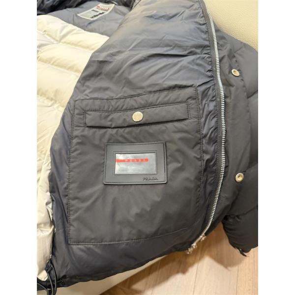 PRADA プラダ スーパーコピー ブラックダウンジャケット 高品質 N 級品 2025秋冬保温 軽量アウター