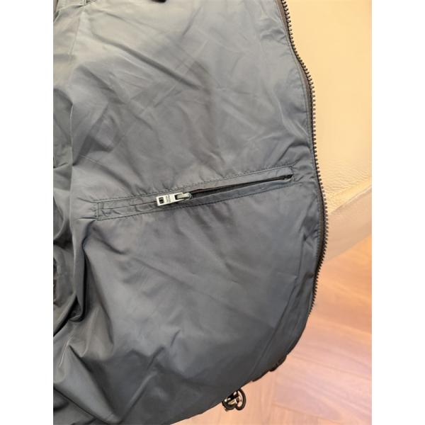 ダウンジャケット ブラック ブルー ハードルーク 高品質 2025秋冬アウター PRADA プラダ コピー 