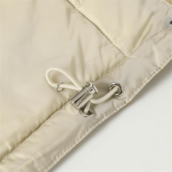 プラダ PRADA スーパーコピー ベージュダウンベスト ボタンフロント 高品質2025秋冬アウター