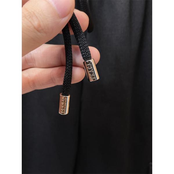 プラダ PRADA 偽物 ブラックカーゴパンツ トライアングルロゴアクセント 高品質カジュアルボトム