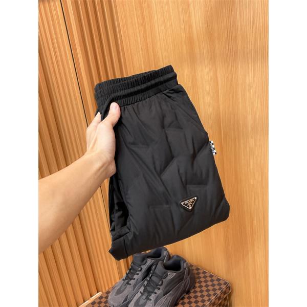 ブラック ダウンパンツ クォイル縫製 束脚 高品質2025秋冬ボトム PRADA スーパーコピー プラダ 