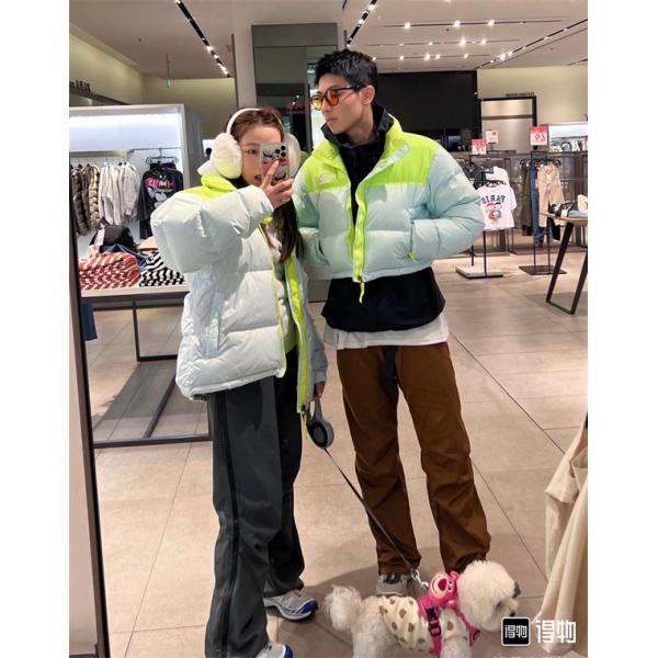 The North Face スーパーコピー 蛍光グリーン拼色ダウンジャケット カップル風 2025秋冬彩り ザノースフェイス