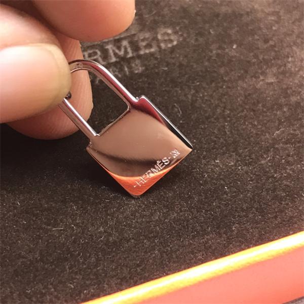 ロック & トグル シルバー エルメス スーパーコピー ネックレス 高品質 HERMES　