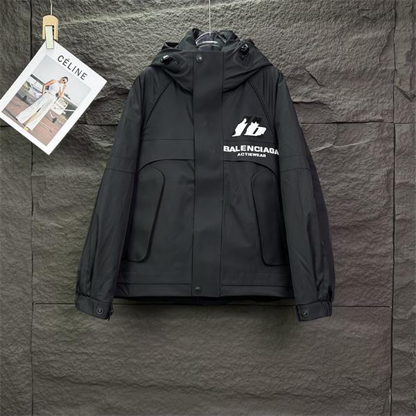 ブラックハードシェル ユーティリティ機能的 BALENCIAGA バレンシアガ 偽物 アウター  季節限定モデル
