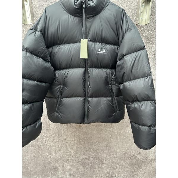 BALENCIAGA ブラックパフ型 クラシック無難 バレンシアガ コピー ダウンジャケット 秋冬高品質アウター