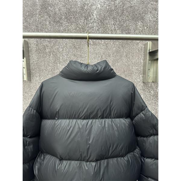 BALENCIAGA ブラックパフ型 クラシック無難 バレンシアガ コピー ダウンジャケット 秋冬高品質アウター